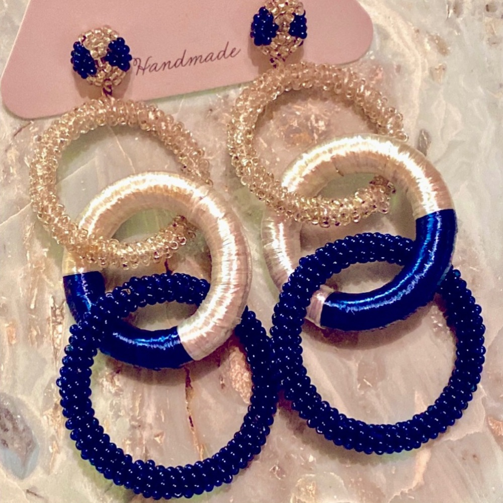πΊπHPππΊ NWT Deepa Gurnani Beaded Triple Hoop Chandeliers - Picture 5 of 13